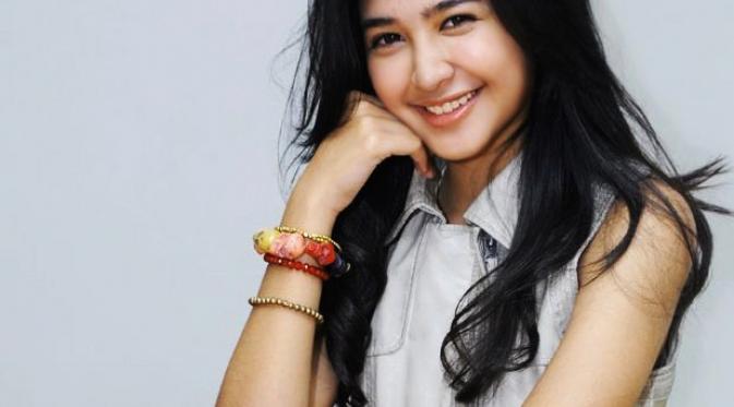 Kebanggan Mikha Tambayong Berakting di Film Sejakala di Manado